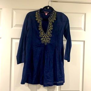 Lilly Pulitzer Navy tunic gold neckline- size Medium